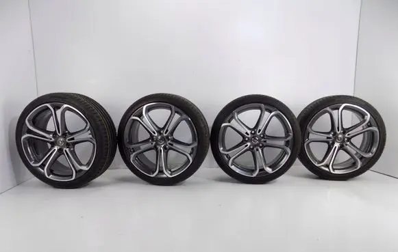 Opel Corsa E R18 alloy rim 