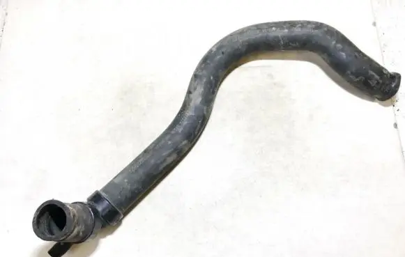 Volvo S40, V40 Engine coolant pipe/hose 30858773