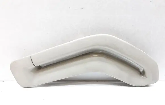 Volvo XC90 Seat belt trim 