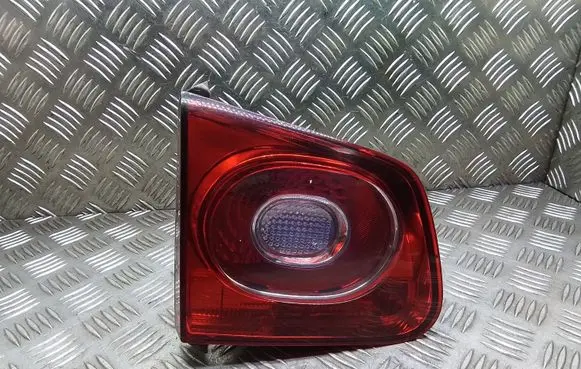 Volkswagen Tiguan Tailgate light lenses 5N0945093B