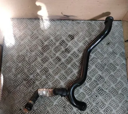 Ford Kuga II Engine coolant pipe/hose