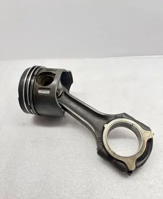 Jeep Grand Cherokee (WJ) Piston with connecting rod 8857