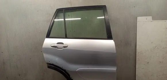 Toyota RAV 4 (XA20) Rear door 