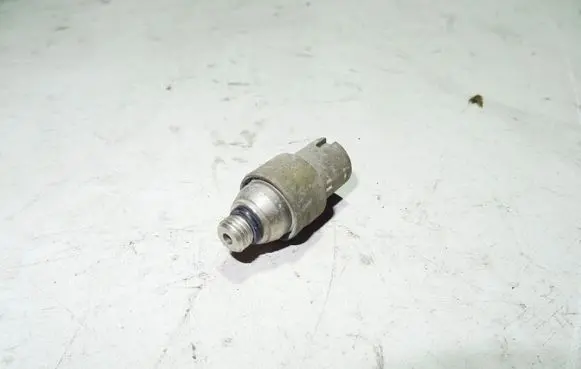 Volkswagen Phaeton Air suspension valve block 