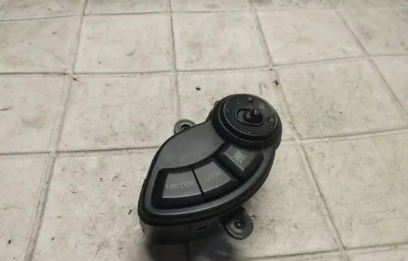 Hyundai Santa Fe Wing mirror switch 9353026000 9353026020 9353026030