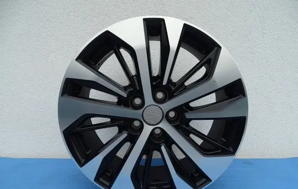 R18 alloy rim