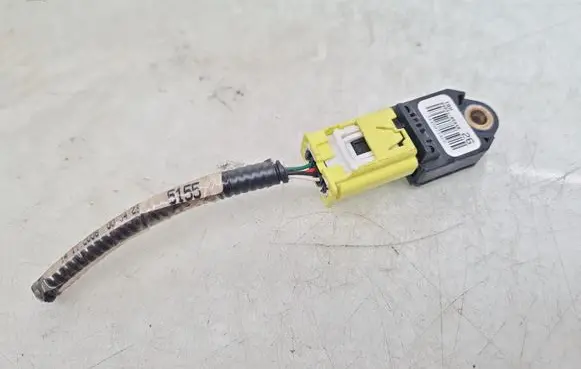 Toyota Avensis T270 Airbag deployment crash/impact sensor 8983105040