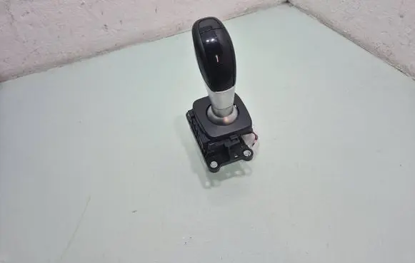 Alfa Romeo Giulia Gear shifter/selector 1561325970