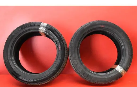 Volvo V40 R17 summer tire