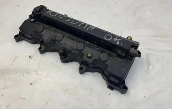 Honda Civic Rocker cam cover 