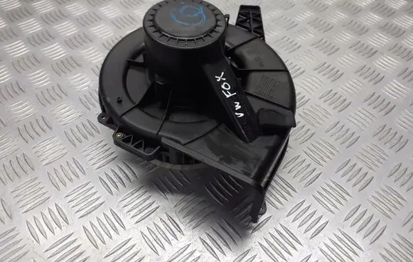 Volkswagen Fox Heater fan/blower 6Q1819015