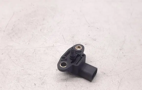Mercedes-Benz C W204 Air pressure sensor A0061531328 0261230717