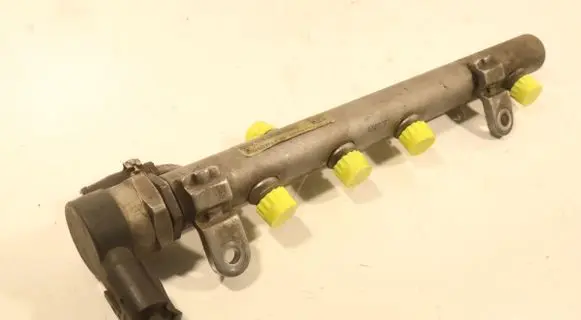 Chrysler 300 - 300C Fuel main line pipe A6420700495