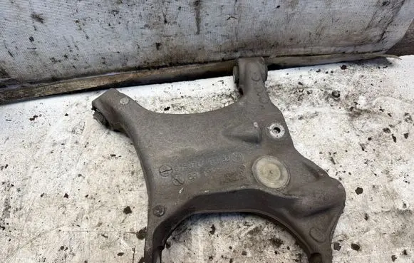 BMW 5 E60 E61 Rear upper control arm/wishbone 6758716