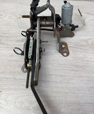 Cadillac SRX Brake pedal 10683644 6896190 060L0