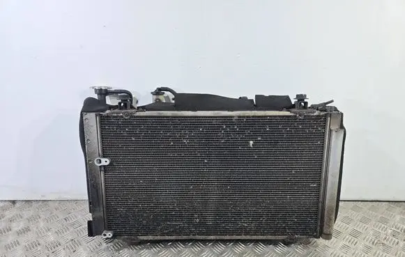 Toyota Prius (XW20) Radiator set 1220700412 4227501300