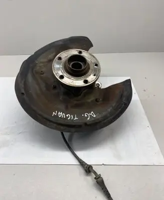 Volkswagen Tiguan Rear wheel hub FAG805657A 5N0615611D