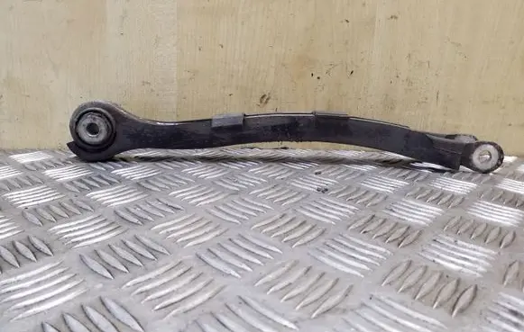 Rear control arm