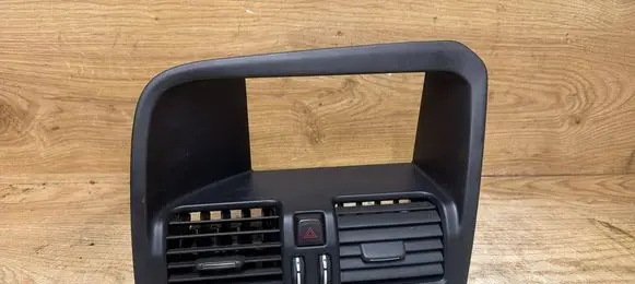 Volvo XC60 Dash center air vent grill 1284825 30781263