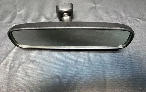 Toyota Hilux (AN120, AN130) Rear view mirror (interior) 72258676 A047171 042197