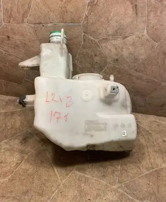 Mercedes-Benz GL X166 Windshield washer fluid reservoir/tank A1668600860