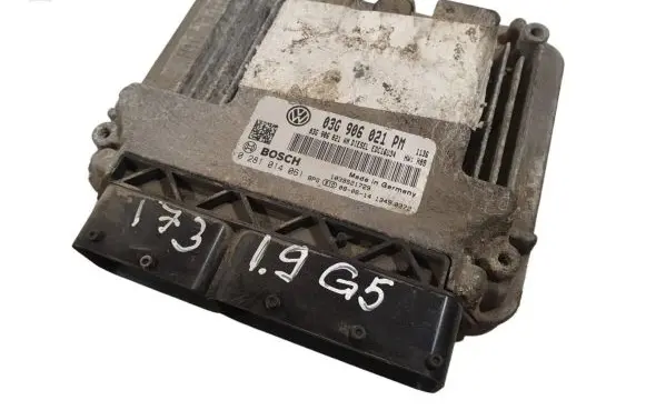 Volkswagen Golf V Engine control unit/module 03G906021PM 03G906021AN 0281014061
