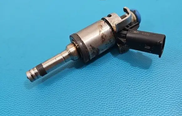 Hyundai Santa Fe Fuel injector 0261500309 IMPRK1565204