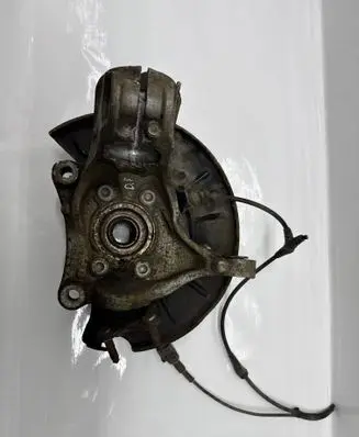 Volkswagen PASSAT CC Front wheel hub spindle knuckle