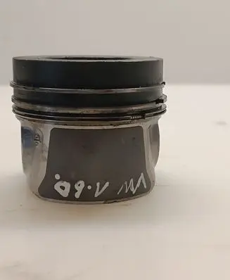 Volkswagen Golf VI Piston 290MA