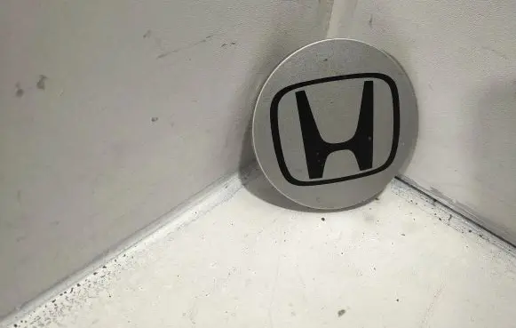 Honda Civic Original wheel cap 144732S9A 44732S9AA00