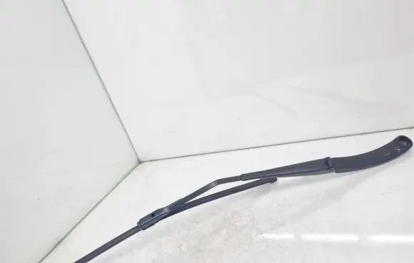 Porsche Taycan 9J1 Front wiper blade arm 9J1955409