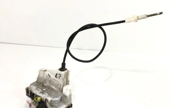 Fiat Panda II Front door lock 46810999