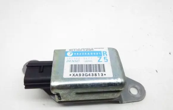 Subaru Legacy Airbag deployment crash/impact sensor 98235AG001 1879000671 XA93G43813
