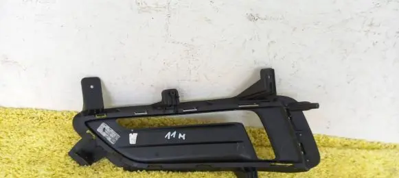 Hyundai Tucson LM Front bumper lower grill 86525-D7520