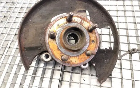 Opel Insignia A Front wheel hub spindle knuckle