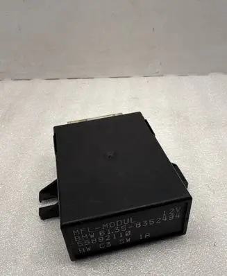 BMW 7 E38 Steering rack control module 8352494