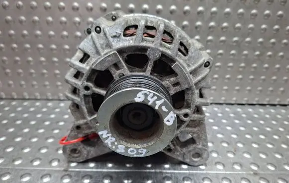 Renault Modus Generator/alternator S27649809 8200654541