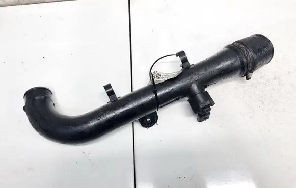 Intercooler hose/pipe