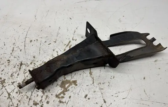 Volvo XC70 Radiator support slam panel bracket 