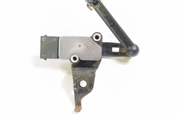 BMW 2 F45 Front height sensor lever 6867646