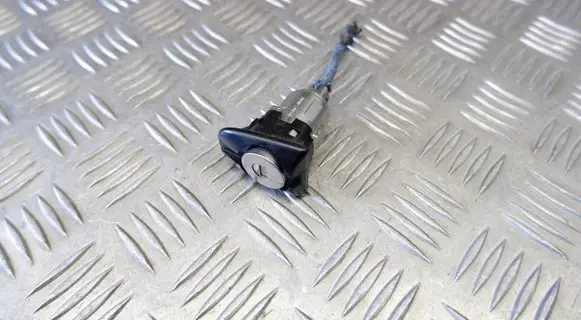 Toyota Yaris XP210 Front door lock 690050DM40