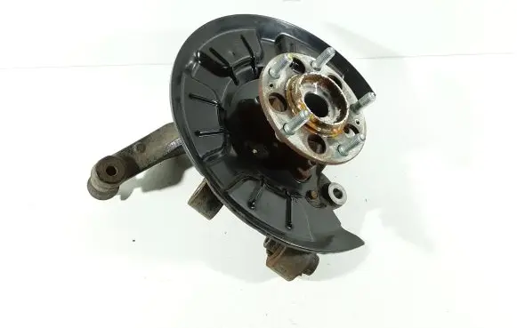 Rear wheel hub