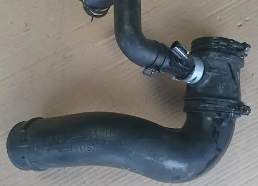 Mazda CX-5 Air intake hose/pipe SH0113231