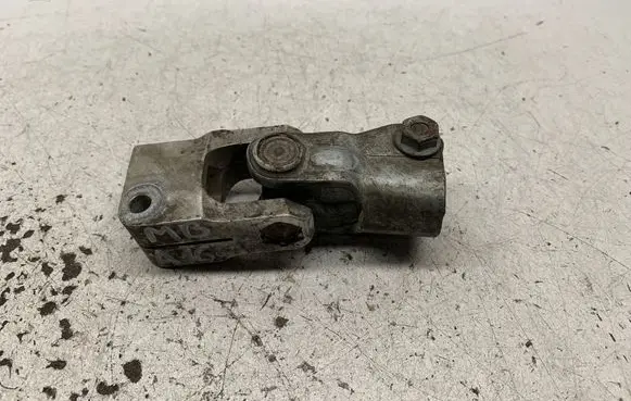 Mercedes-Benz A W168 Steering column universal joint A1684620478 22H98WET