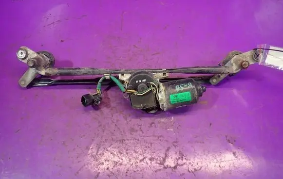 Hyundai Elantra Front wiper linkage and motor