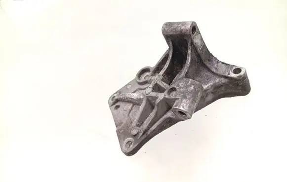 Citroen Xsara Picasso Engine mounting bracket 25384715