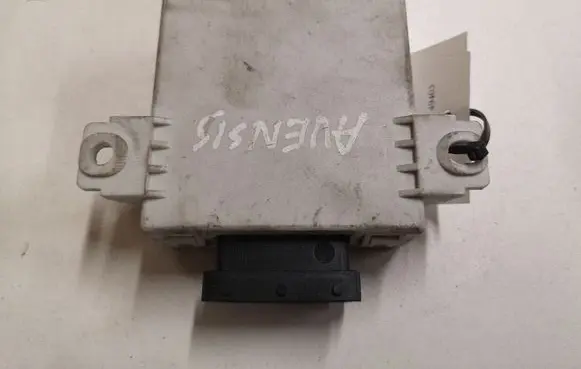 Toyota Avensis T250 Window wiper relay 150696