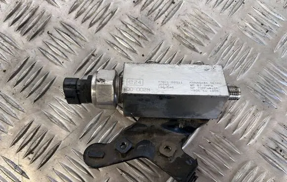 Sensor