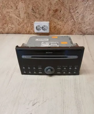 Ford Focus C-MAX Radio/CD/DVD/GPS head unit 4M5T18C815BK V044252