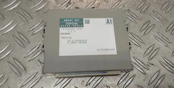 Toyota Sienna XL30 III Keyless (KESSY) go control unit/module 8999008010
